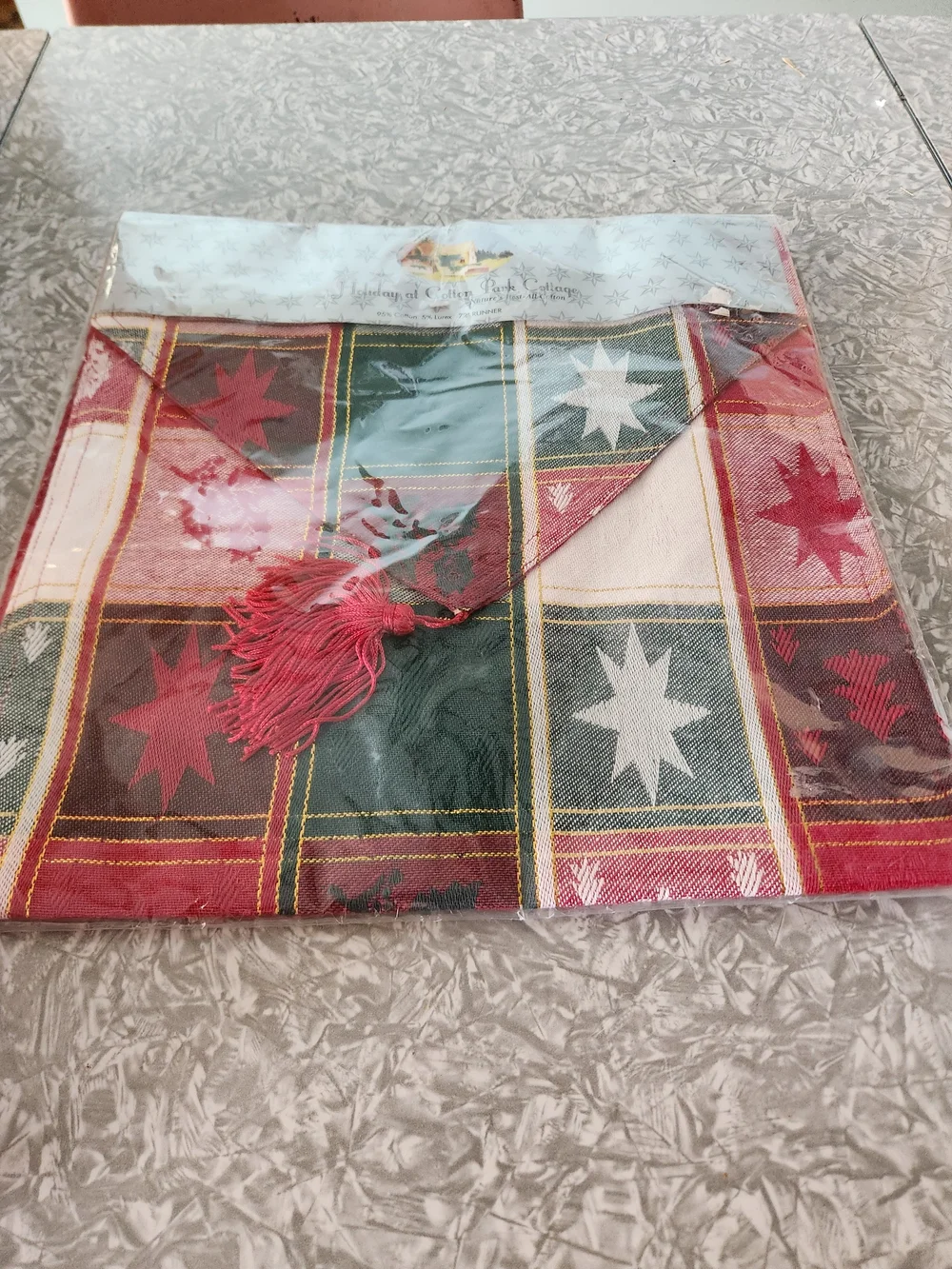Holiday at Cotton Park Cottage Table Runner - Green Plaid